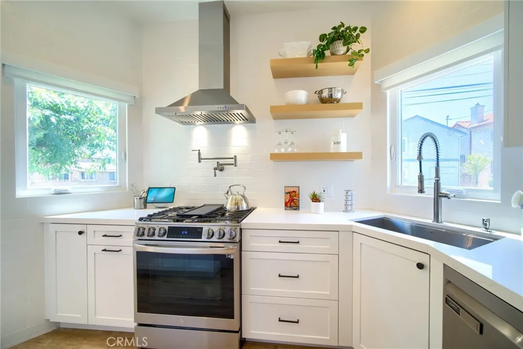 Additional image 2 of 1919 Carnegie Ln Unit C, Redondo Beach, CA 90278