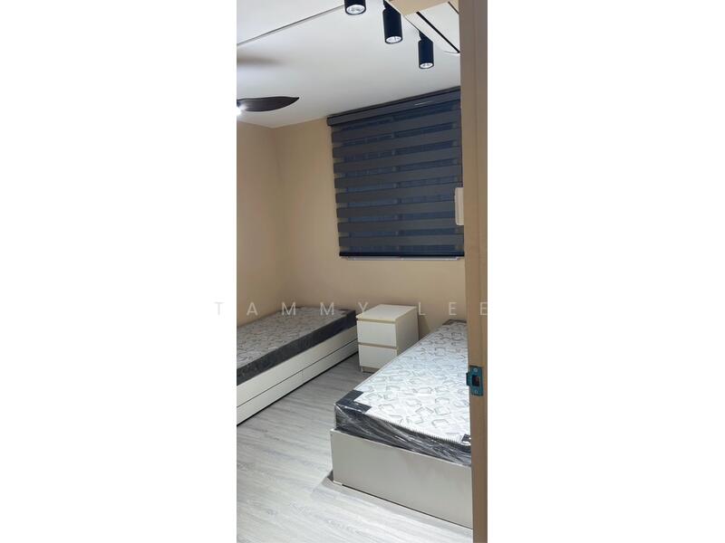 208 Boon Lay Place photo 2