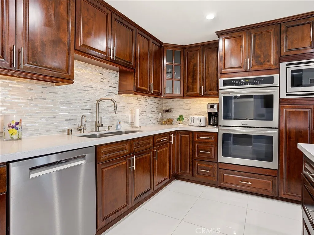 Additional image 84 of 1426 E Tujunga Avenue, Burbank, CA 91501