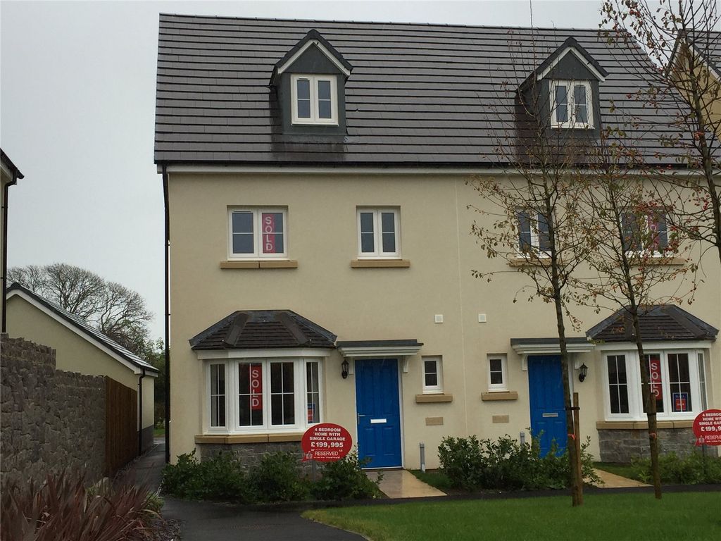 4 bed semi-detached house to rentHoneyhill Grove, Lamphey, Pembroke SA71