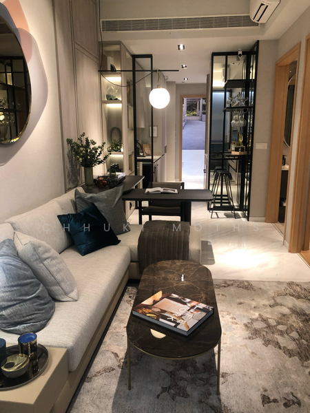 12 Amber Road photo 3