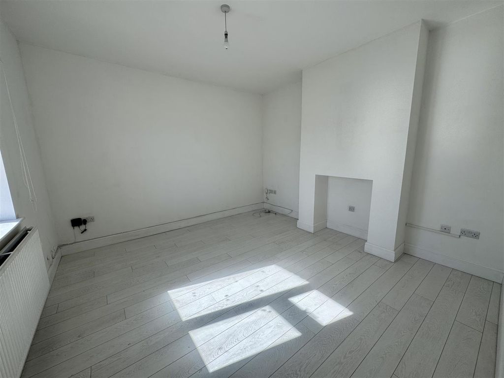 Additional image 8 of 3 bed terraced house to rentSeaview, Sudbrook, Caldicot NP26