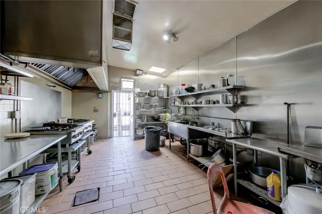 9304 Mission Dr, Rosemead, CA 91770