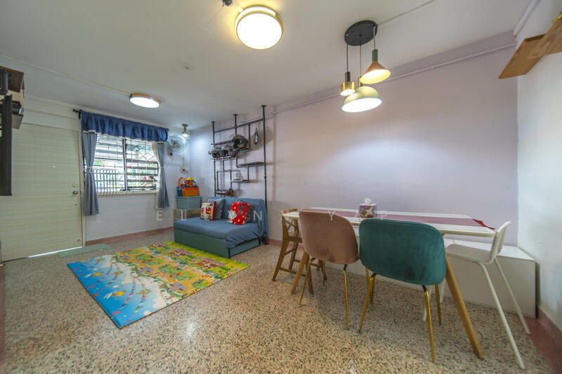 168 Stirling Road photo 4
