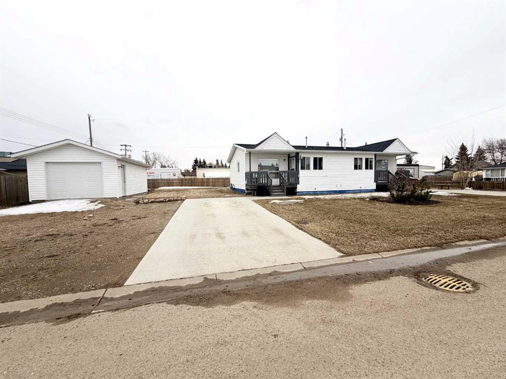 Additional image 3 of 101 A & B 1 Avenue N, Linden, AB, T0M1J0