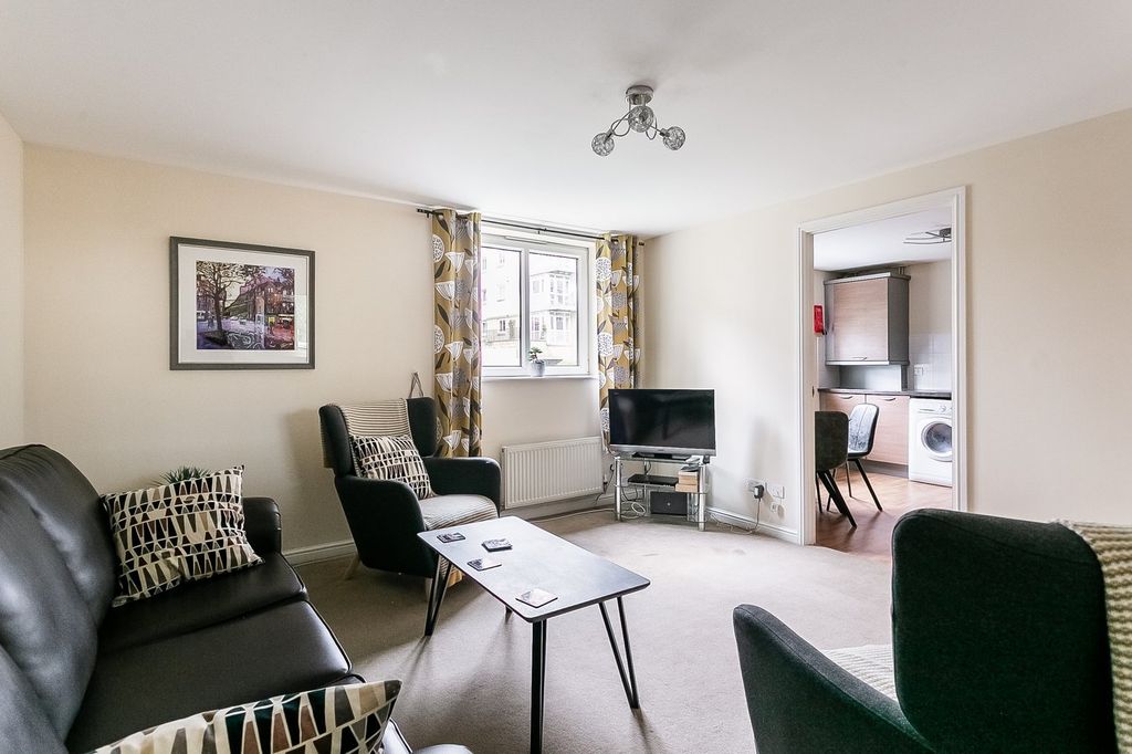 Additional image 4 of 2 bed flat for saleAllanfield Place, Edinburgh EH7