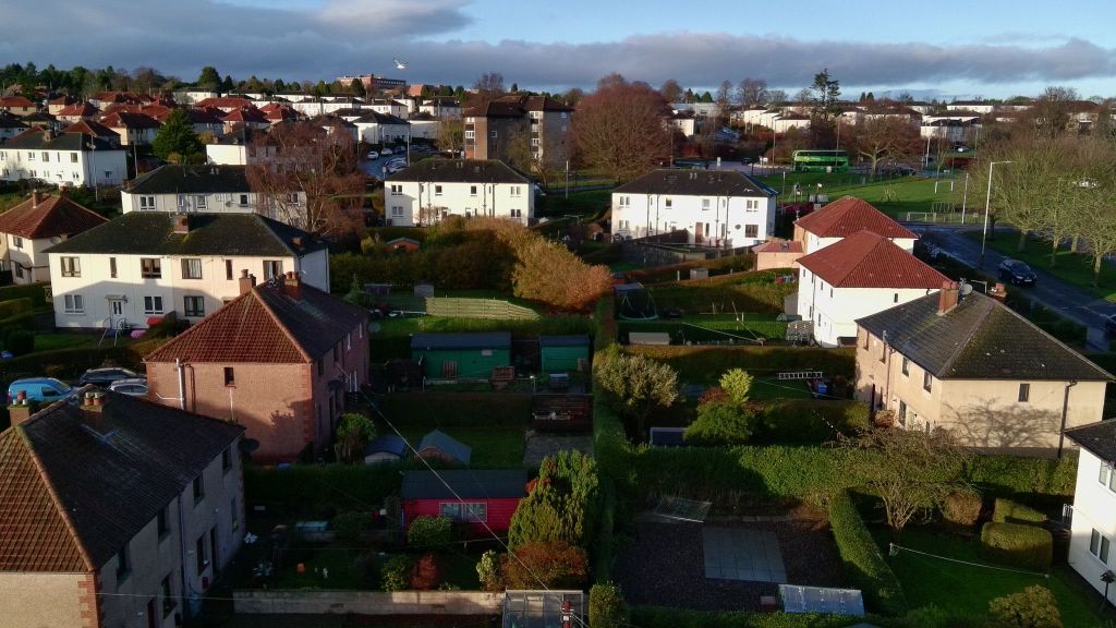 Additional image 3 of 3 bed semi-detached house to rentBroughty Ferry Road, Dundee DD4