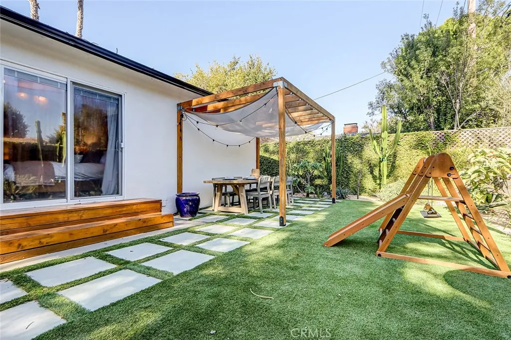 Additional image 25 of 11912 Mccune Ave, Los Angeles, CA 90066