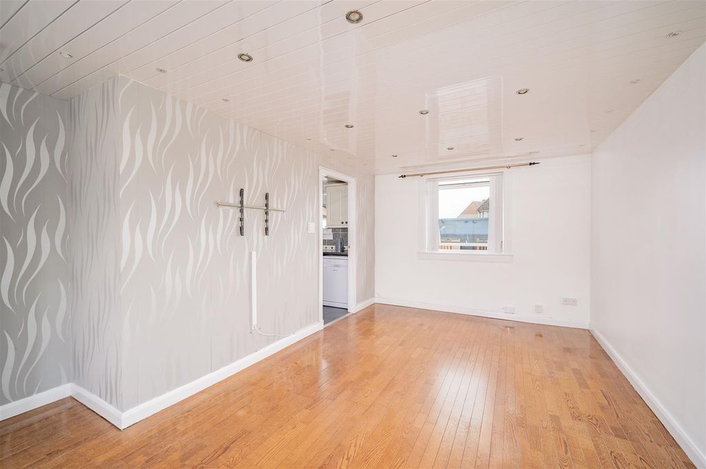 Additional image 3 of 3 bed terraced house for saleFintry Road, Dundee DD4