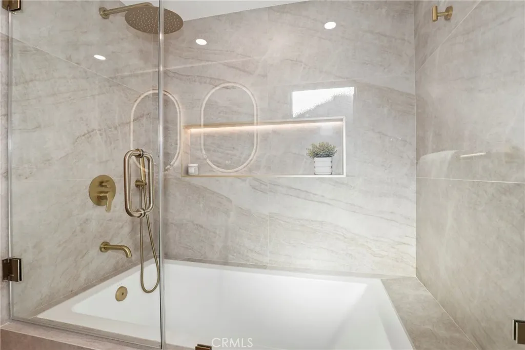 Additional image 79 of 23856 Aetna St, Woodland Hills, CA 91367