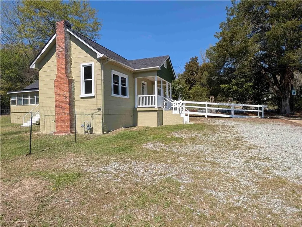 Additional image 3 of 1705 Auburn Road, Phenix City, AL 36870