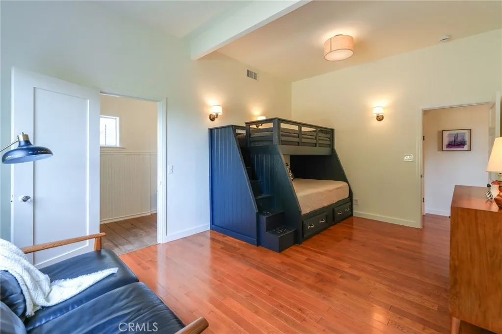 Additional image 46 of 371 E Claremont St, Pasadena, CA 91104