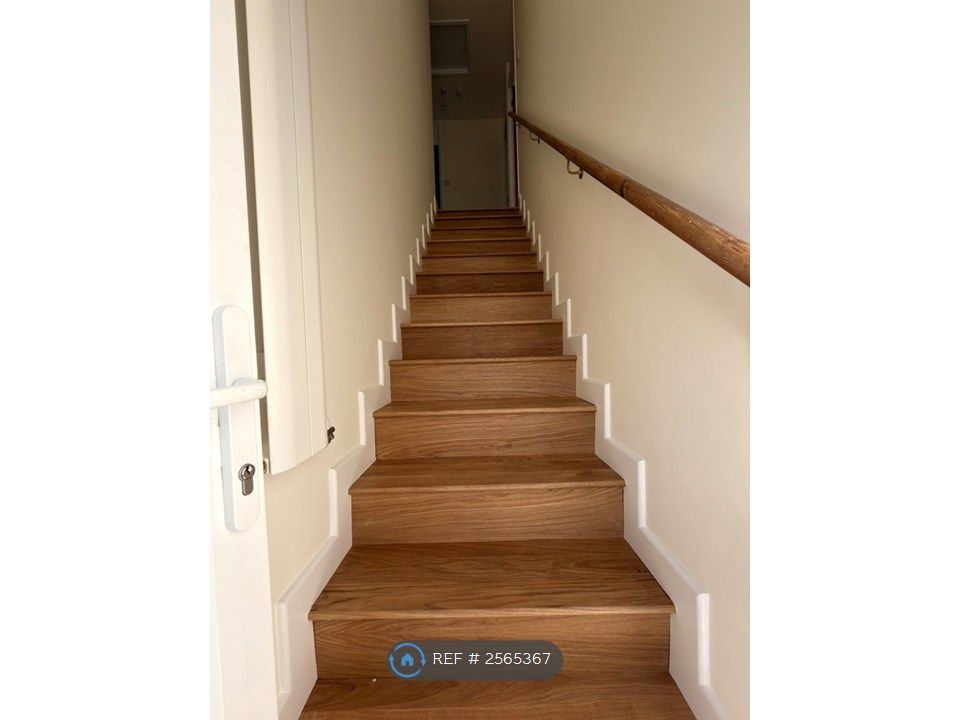 Additional image 9 of 2 bed maisonette to rentMorley Place, Hungerford RG17