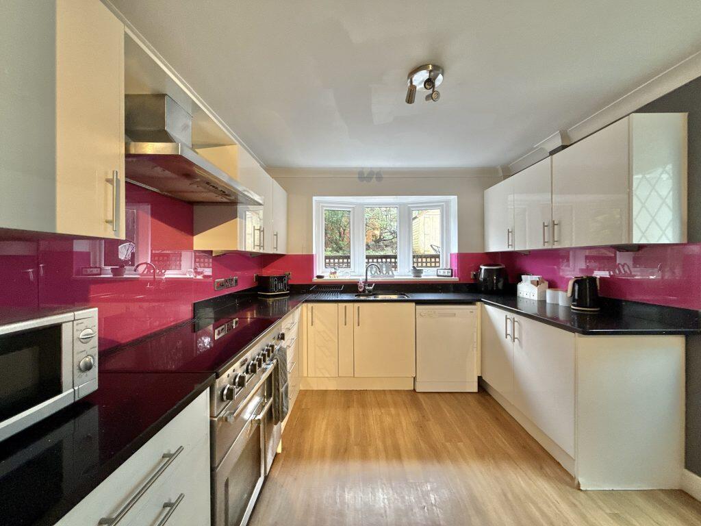 Additional image 3 of Laburnum Way, Yeovil, Somerset, BA20 *Annexe*