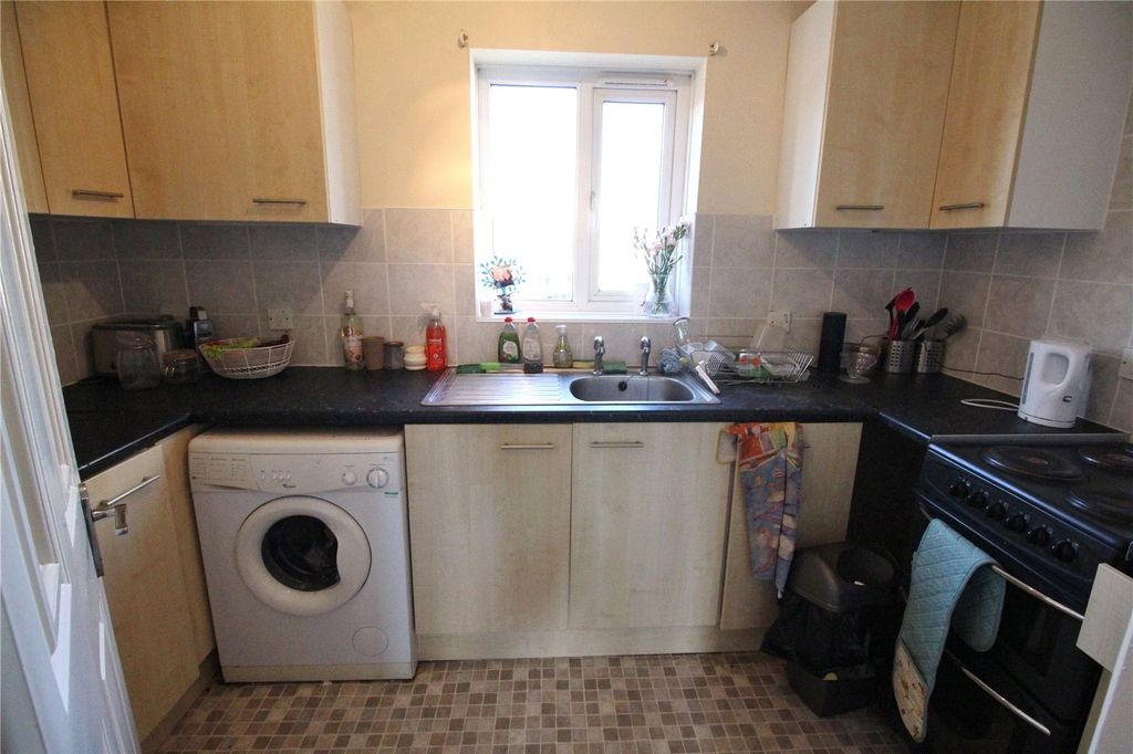 Additional image 2 of 1 bed flat for saleBerlington Court, Redcliff Mead Lane, Bristol BS1