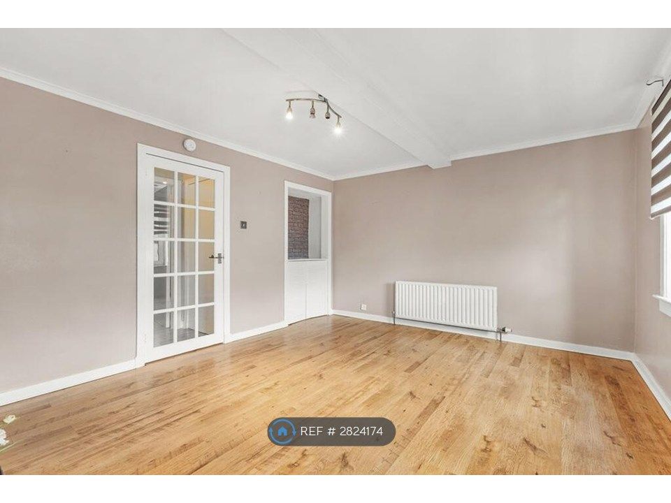 Additional image 4 of 2 bed flat to rentElm Avenue, Renfrew PA4