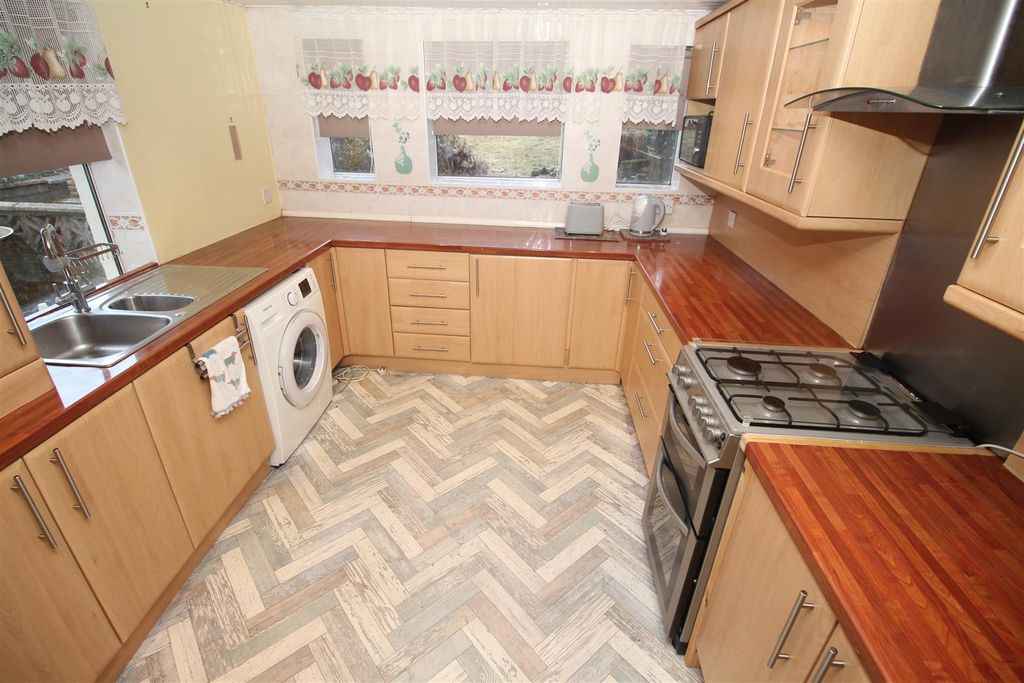 Additional image 22 of 3 bed semi-detached house for saleSouth Street, Greenock PA16