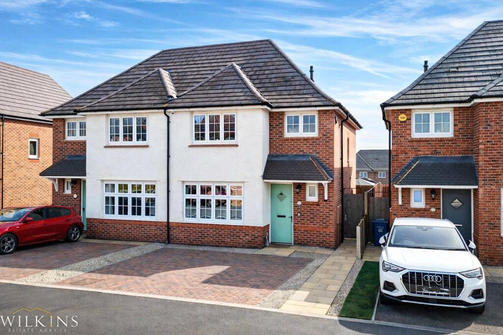 Boundary Drive, Amington, Tamworth, Staffordshire, B77