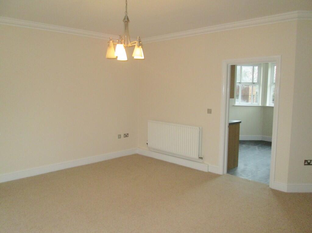 Riverside Drive, Off Pershore Road photo 4