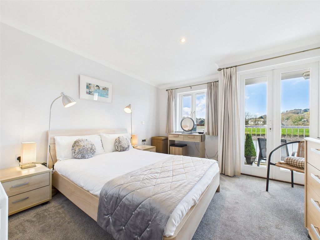 Additional image 9 of 2 bed flat for saleEgloshayle Road, Wadebridge, Cornwall PL27