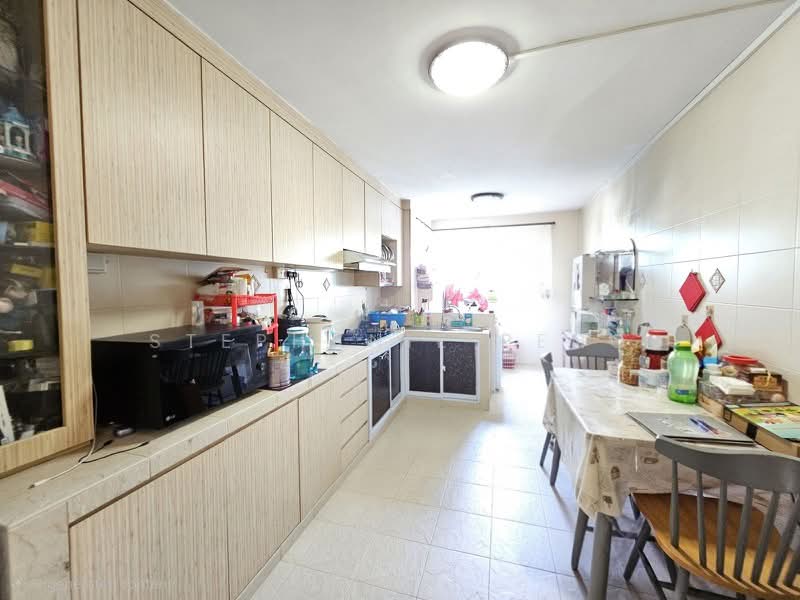 215 Yishun Street 21 photo 3