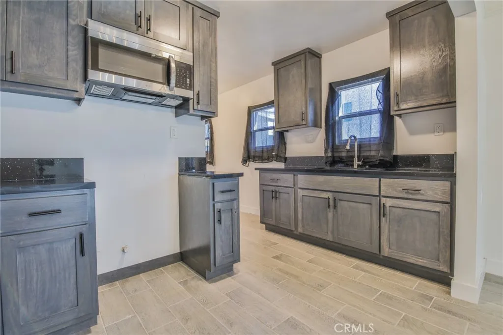 Additional image 12 of 317 W 107th St, Los Angeles, CA 90003