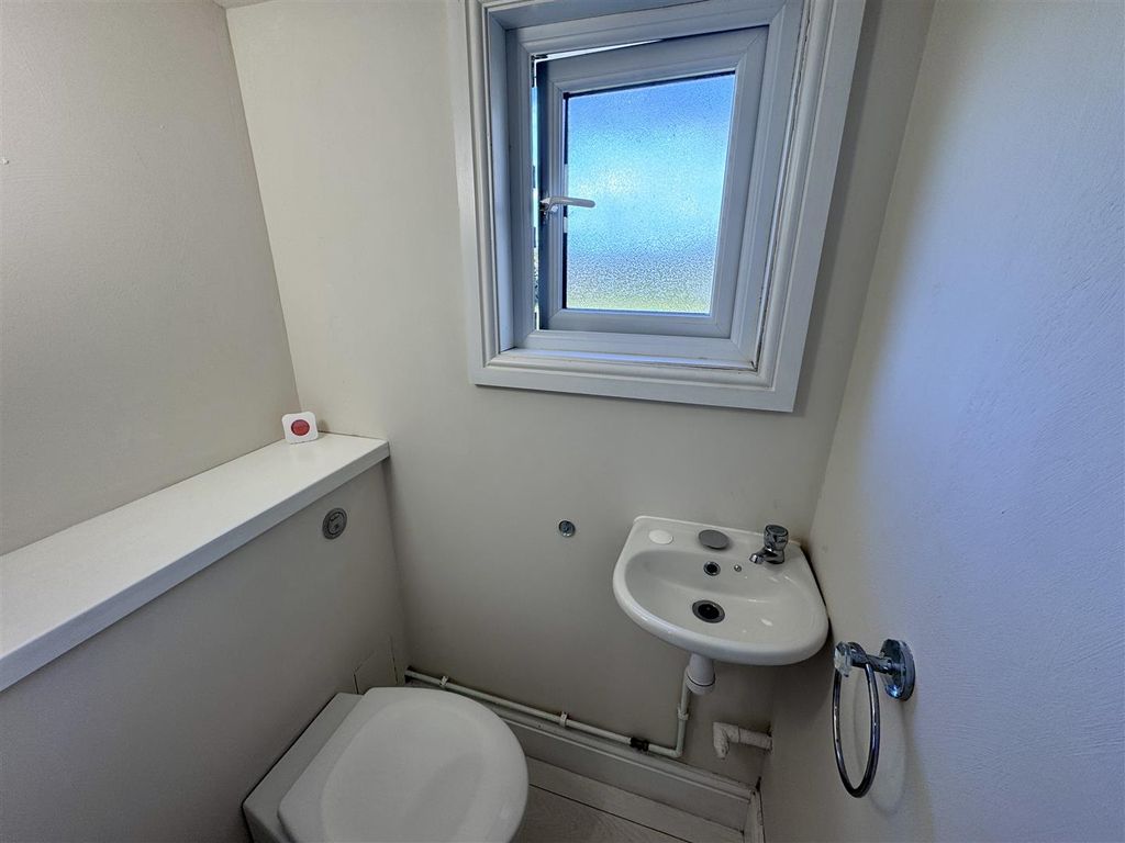 Additional image 5 of 3 bed terraced house to rentSeaview, Sudbrook, Caldicot NP26