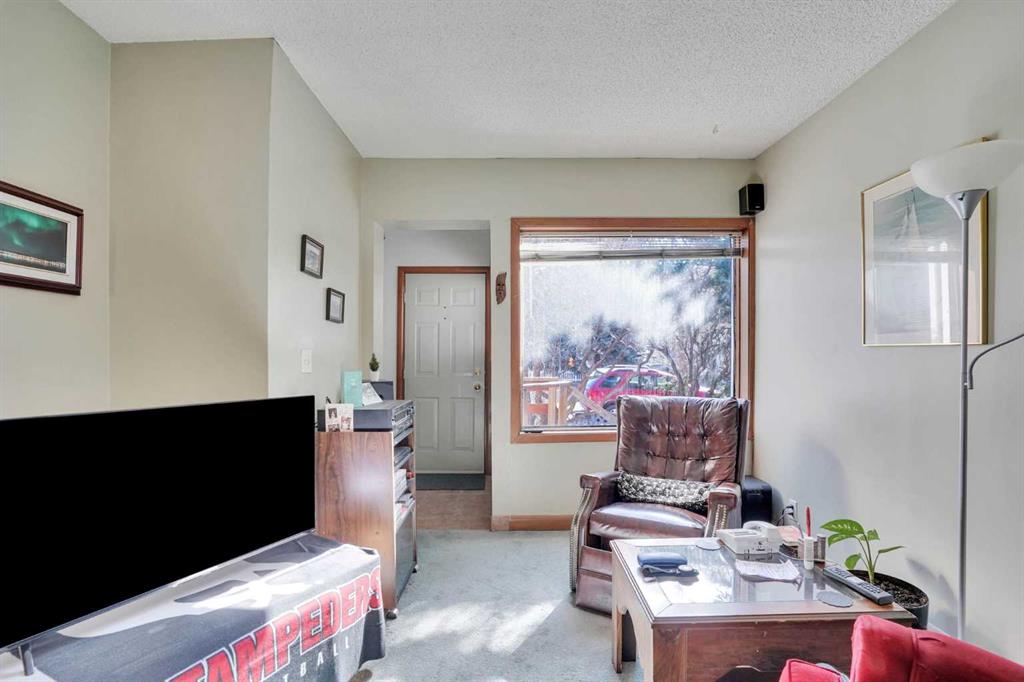 Additional image 6 of 231 11a Street NE, Calgary, AB, T2E 4P1