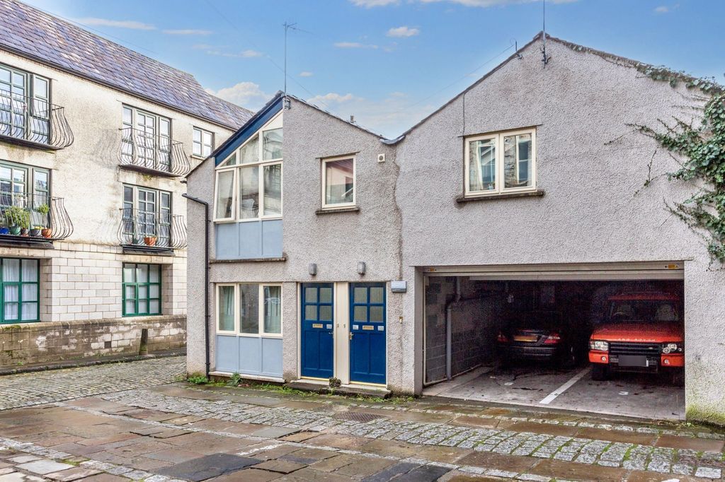 3 bed flat to rent7 New Inn House, Yard 94, Highgate, Kendal LA9