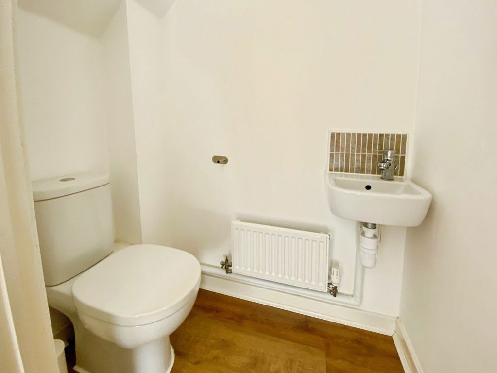 Additional image 8 of 3 bed property to rentFfordd Cadfan, Bridgend CF31