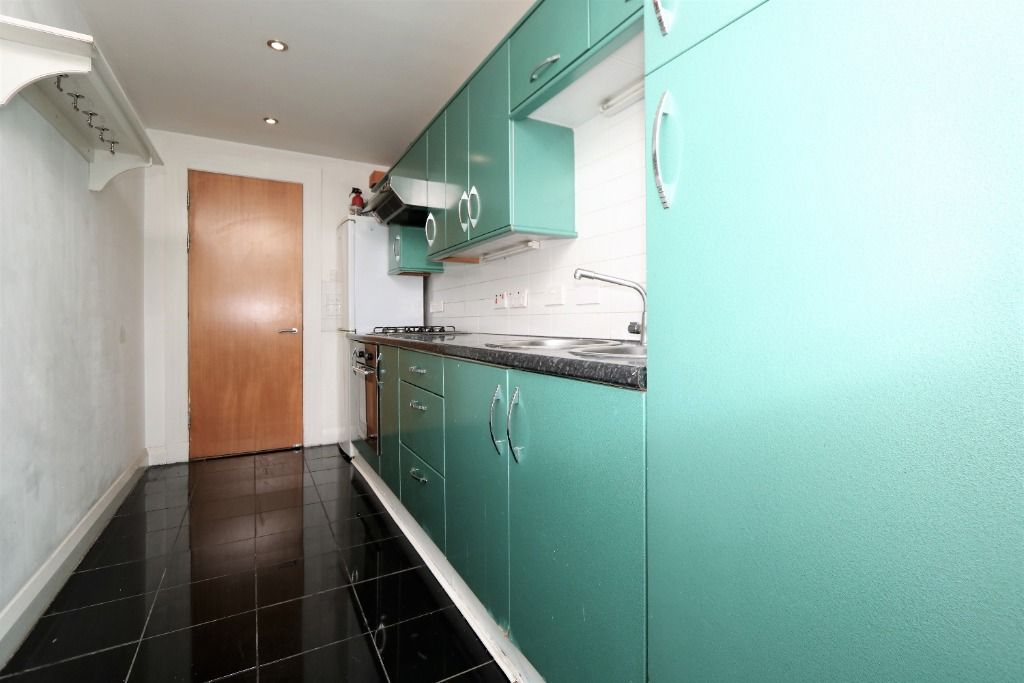 2 bed flat to rentShieldhall Road, Glasgow G51 photo 3