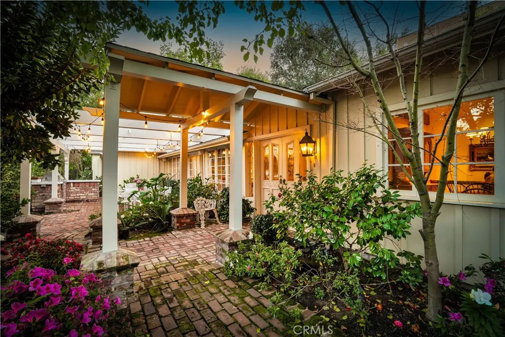 Additional image 32 of 17420 Rancho St, Encino, CA 91316