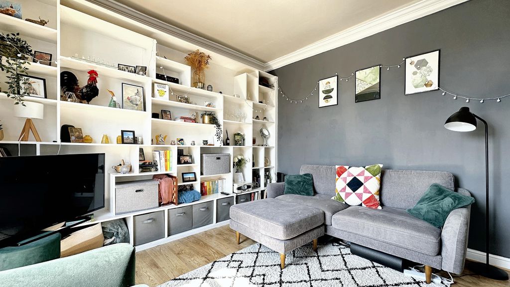 Additional image 20 of 2 bed flat for saleHotwell Road, Hotwells, Bristol BS8