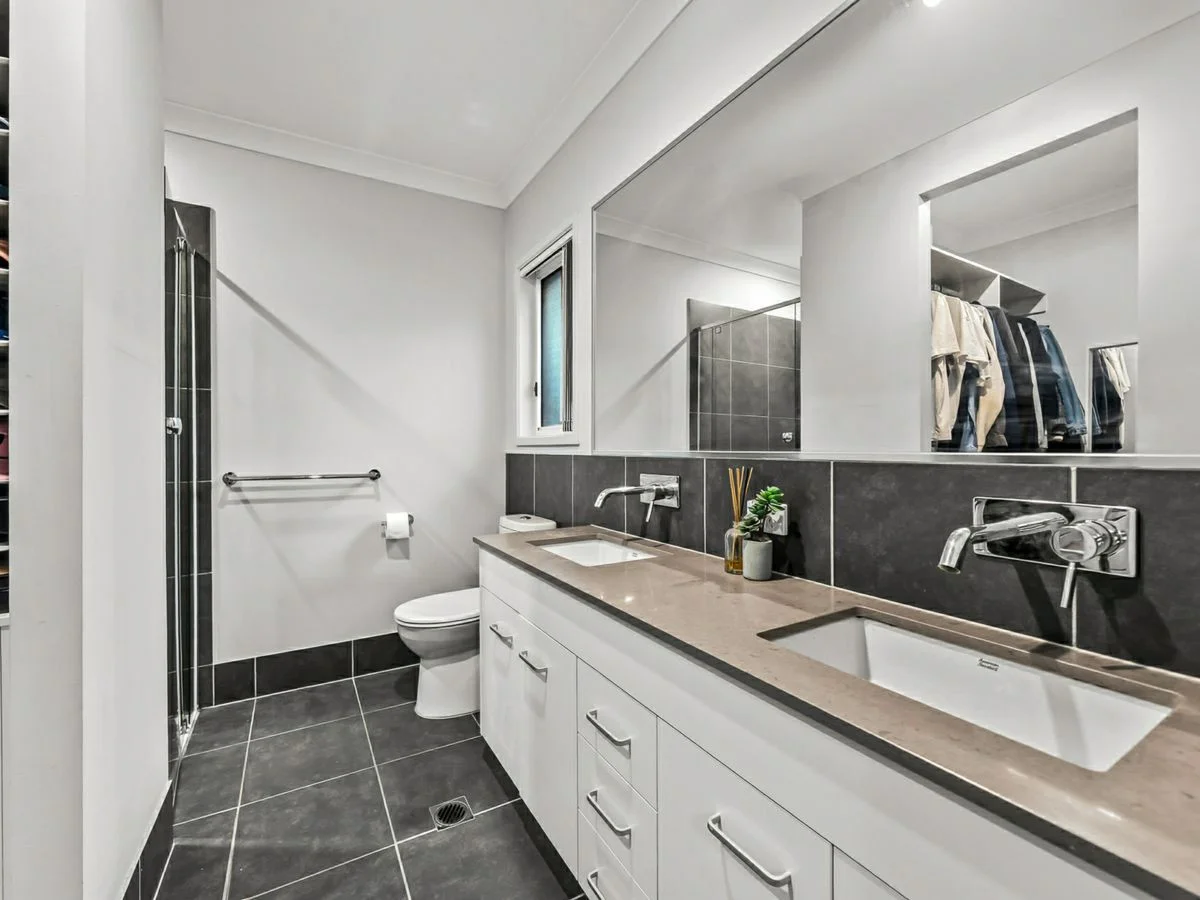 Additional image 12 of 9 Kite Close, Pallara QLD 4110