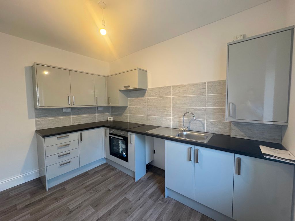 Additional image 2 of 3 bed flat to rent39A Bedwlwyn Road, Ystrad Mynach, Hengoed CF82