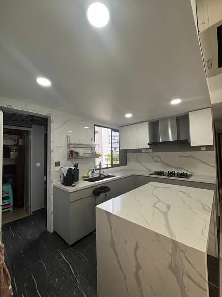 5 Sembawang Crescent photo 4