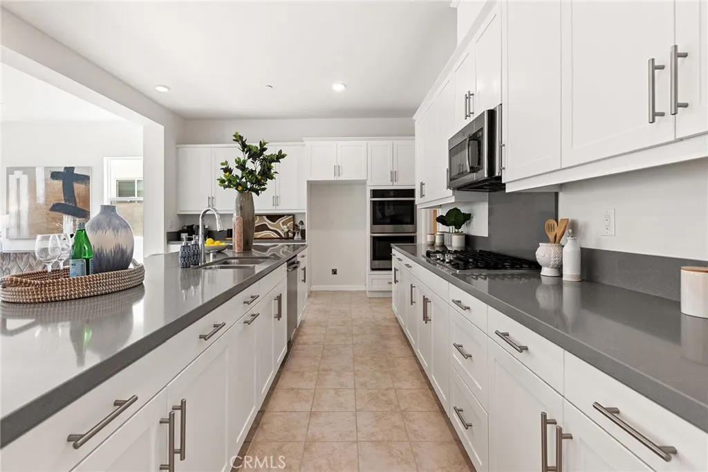 Additional image 19 of 2530 E Penelope Ln, Ontario, CA 91762