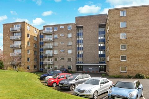 Daventry Drive, Kelvinside, Glasgow G12