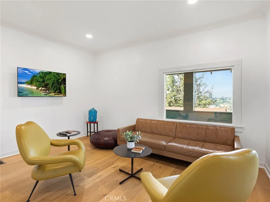 Additional image 91 of 1825 Altivo Way, Echo Park, CA 90026