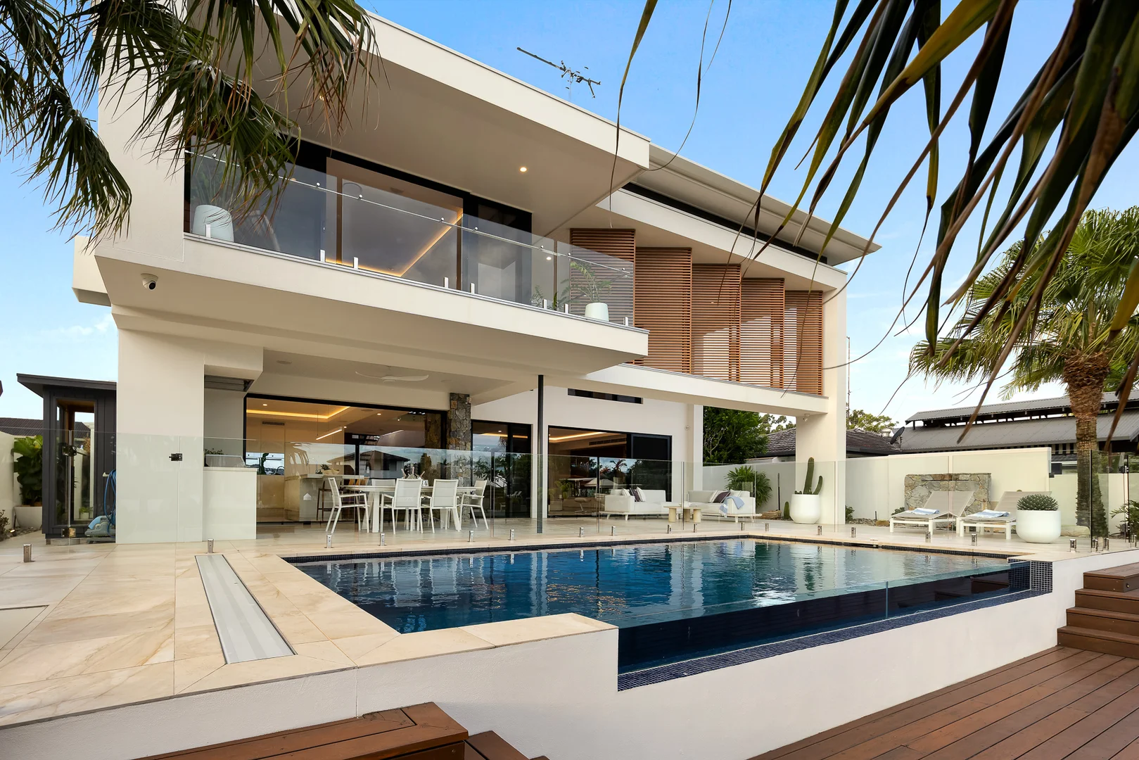 Additional image 5 of 10 Coobowie Street, Broadbeach Waters QLD 4218