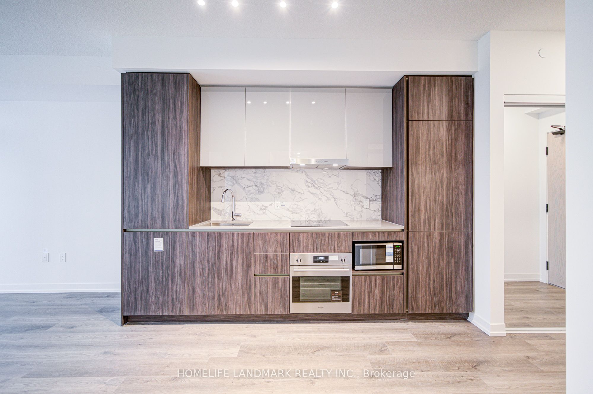Additional image 4 of 1510-8 Interchange Way, Vaughan, ON, L4K 0P9