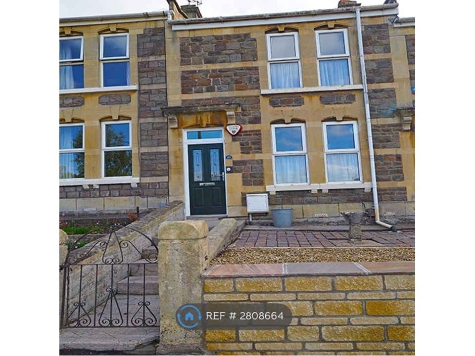 5 bed terraced house to rentLymore Avenue, Bath BA2