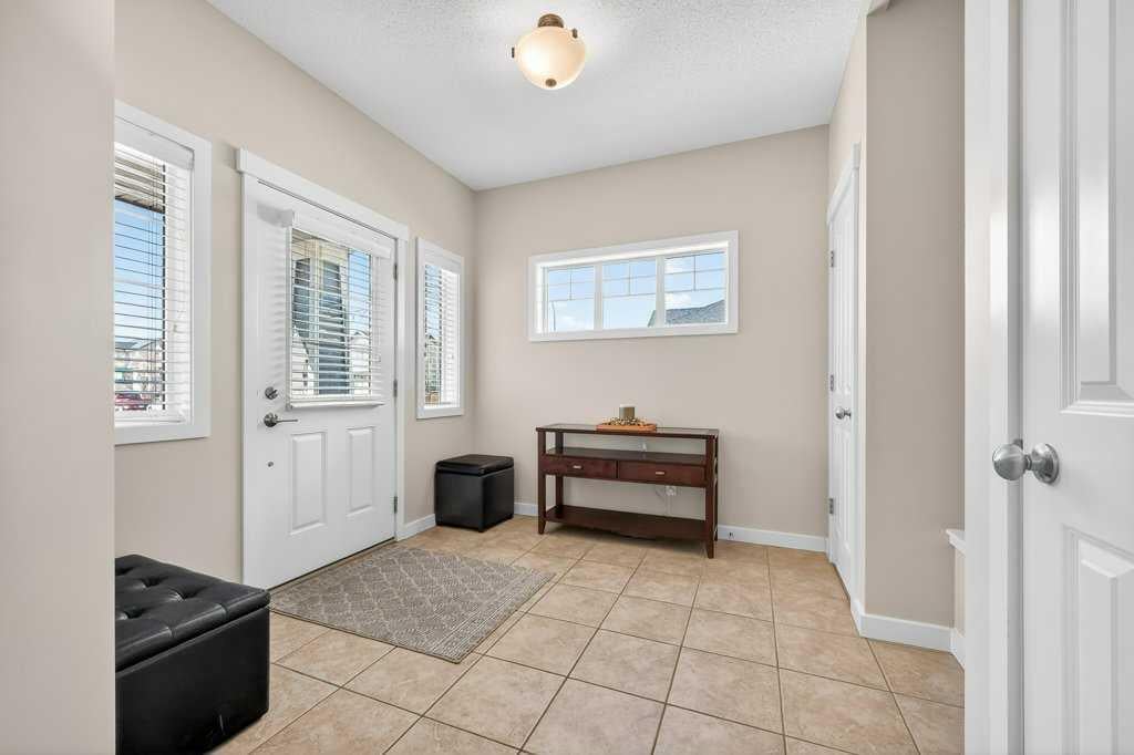 Additional image 4 of 200 Kingston Way SE, Airdrie, AB, T4A 0K3