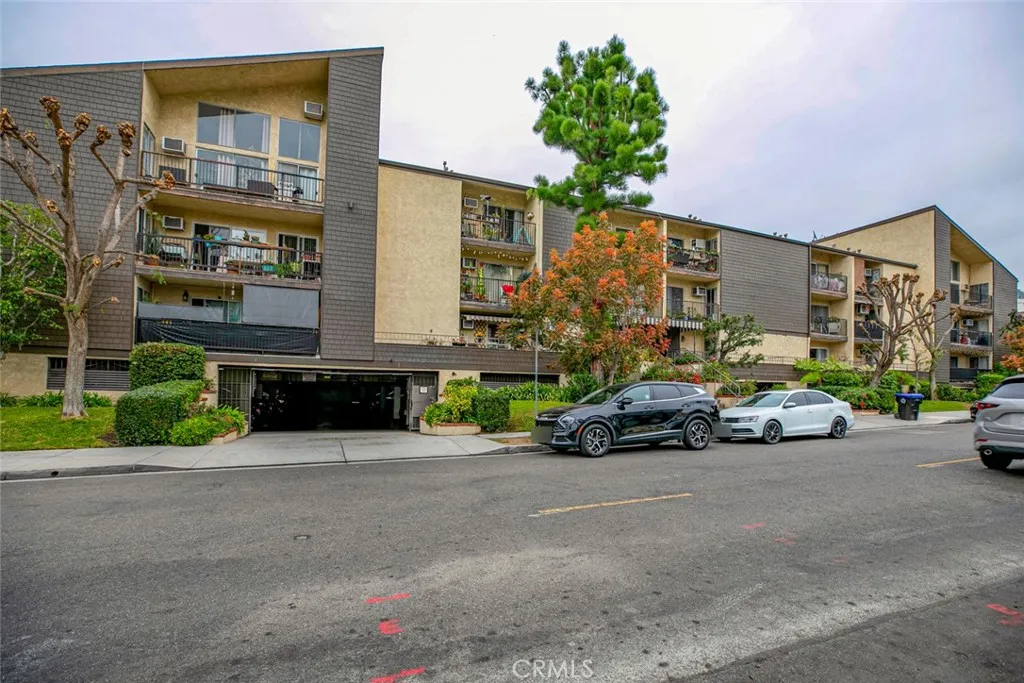 365 Burchett Street Unit 217, Glendale, CA 91203