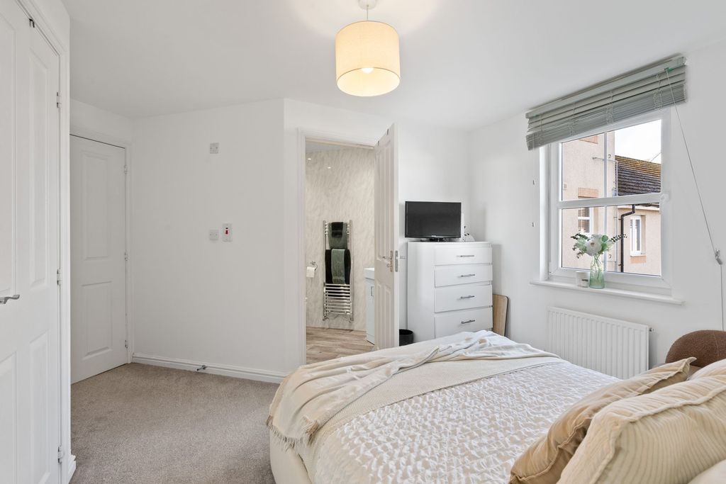 Additional image 18 of 2 bed flat for saleRussell Road, Bathgate EH48