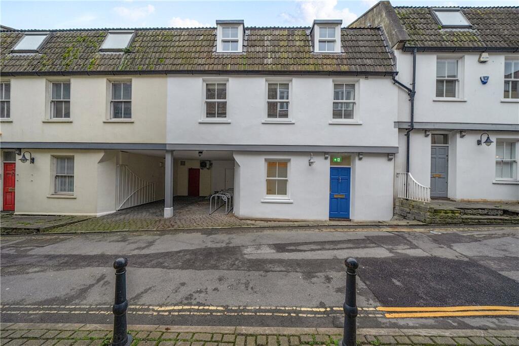 Palace Yard Mews, Bath, BA1