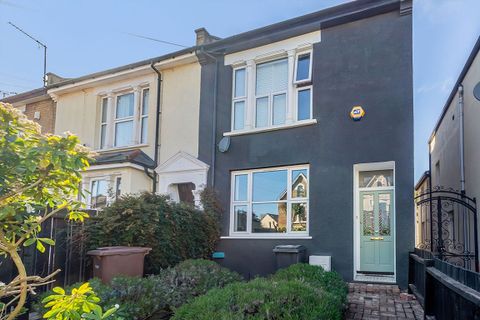 Whittington Road, London N22