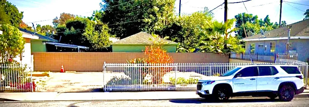 804 Philadelphia St, Pomona, CA 91766