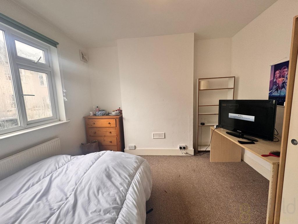 Additional image 9 of 5 bed terraced house to rentHanover Terrace, Brighton BN2