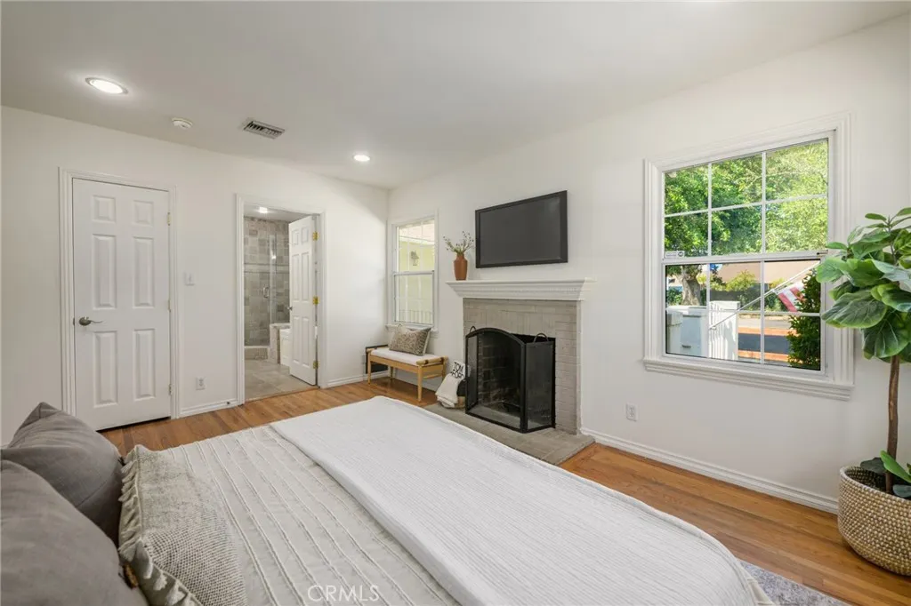 Additional image 14 of 17256 Lemay St, Lake Balboa, CA 91406